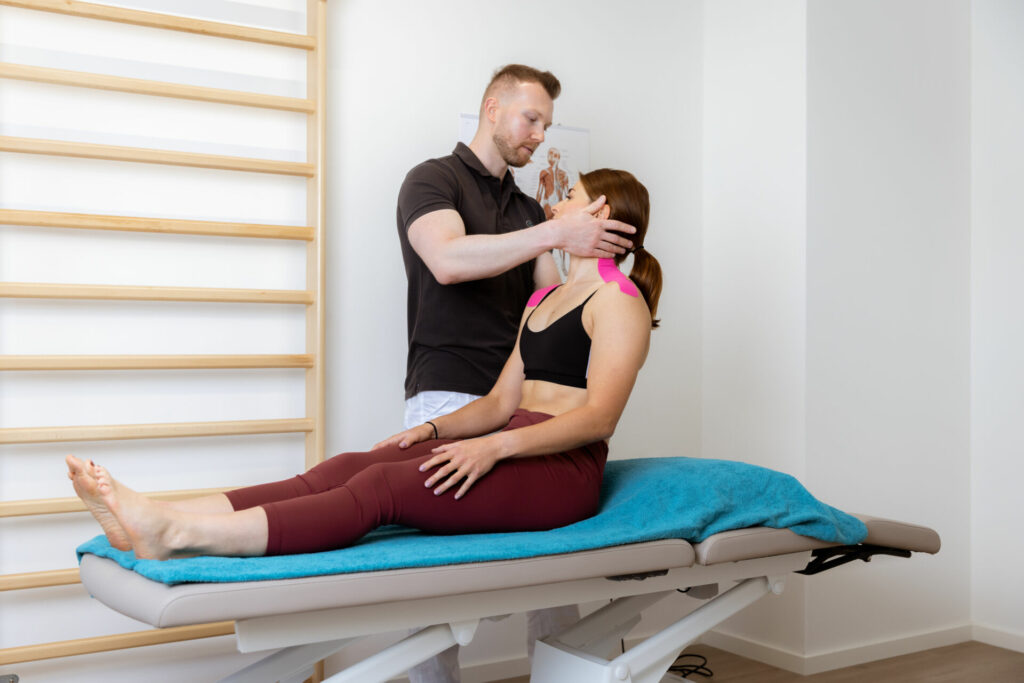 Fisioterapia e riabilitazione 2 Fisioterapia e riabilitazione svg+xml;charset=utf